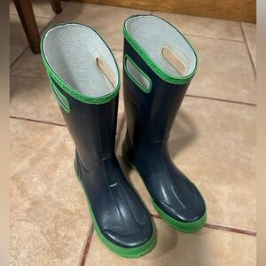 Navy and Green Rain Boots - Lightweight Waterproof